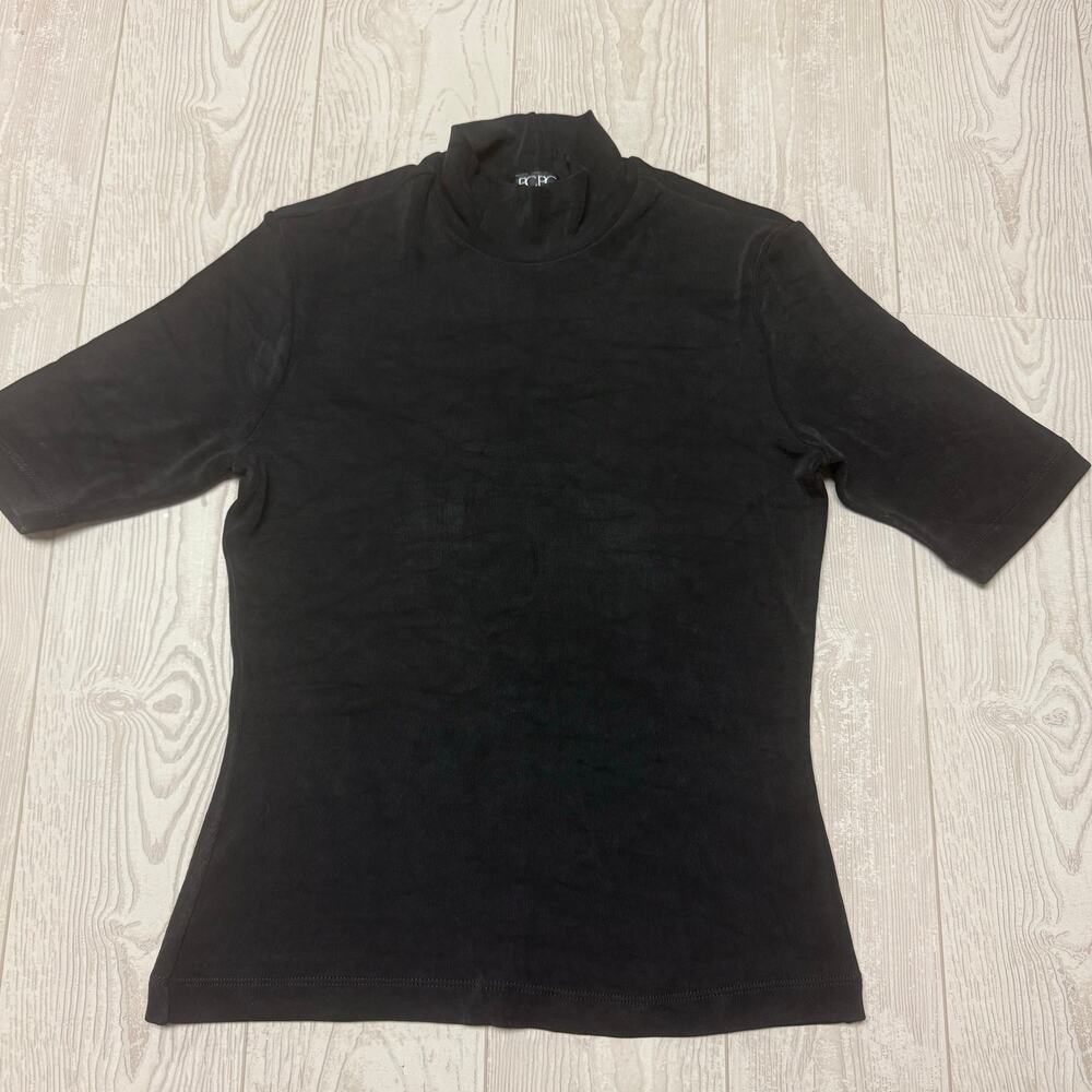 BCBG Max Azria Women’s Medium Black Mock Neck Short Sleeve Stretch Vintage Top
